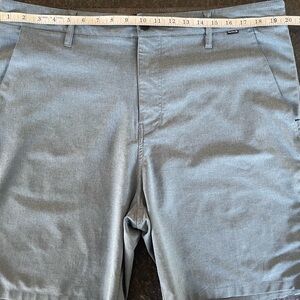 Hurley 38 Light Green Flat Front Men's Shorts